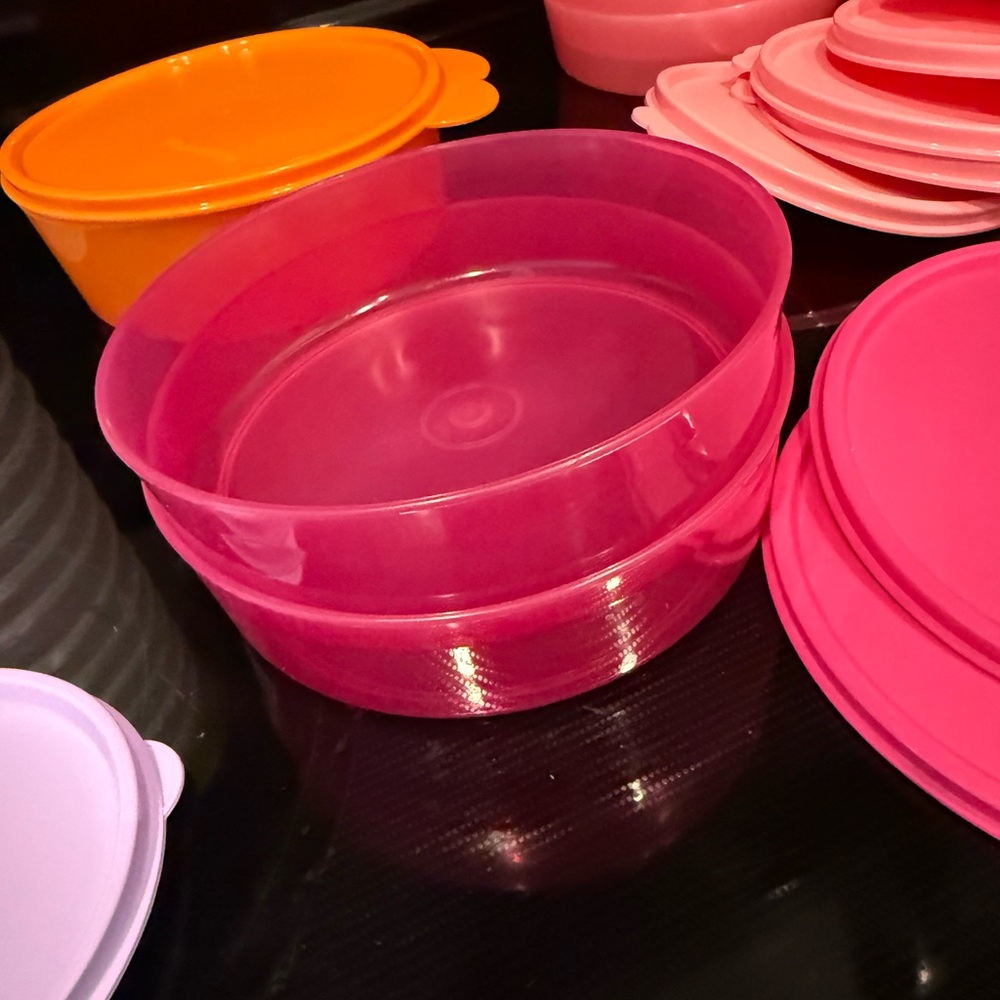Tupperware Colorful Plastic Food Storage Containers and hamburger press bundle - Picture 5 of 9
